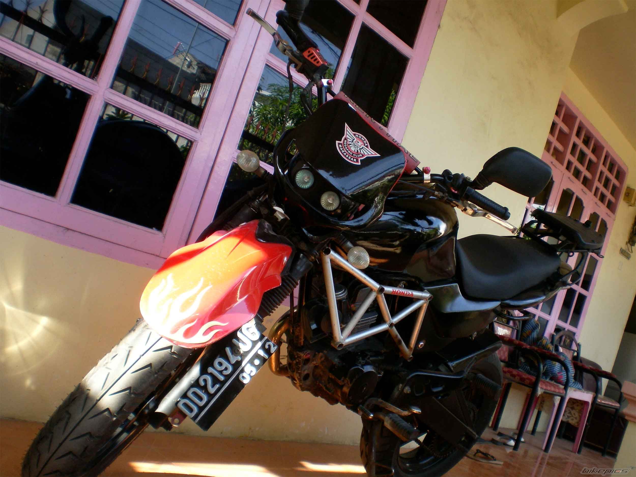 Photo 1483441