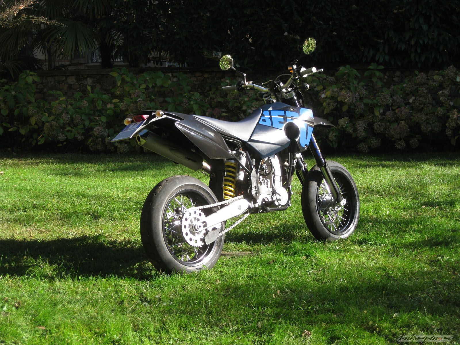 Photo 1483796