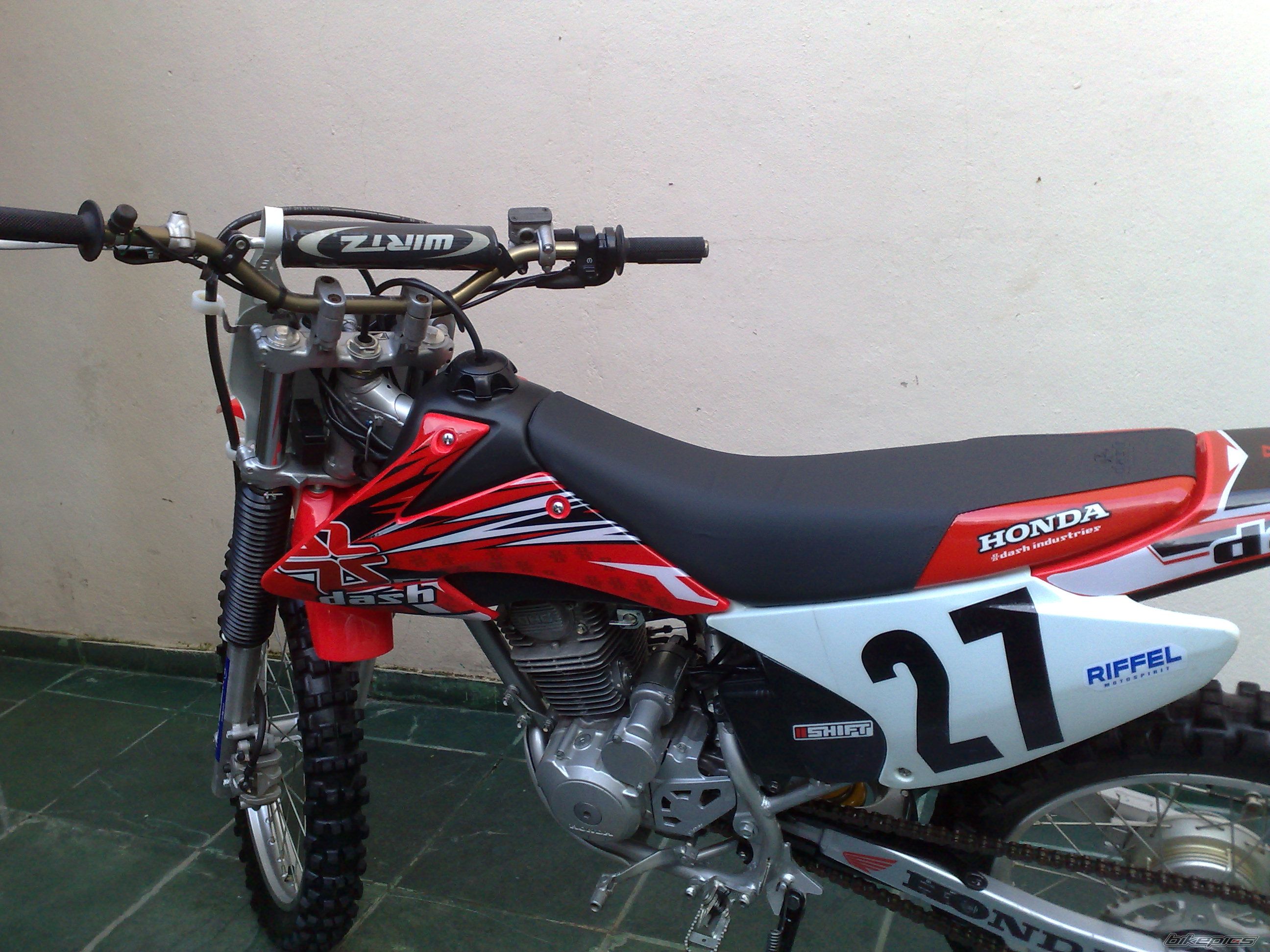 Photo 1483952