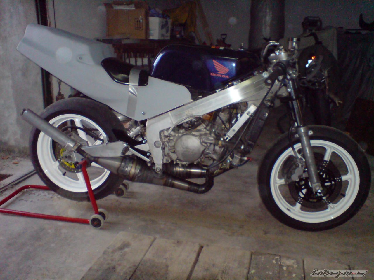 Photo 1484048