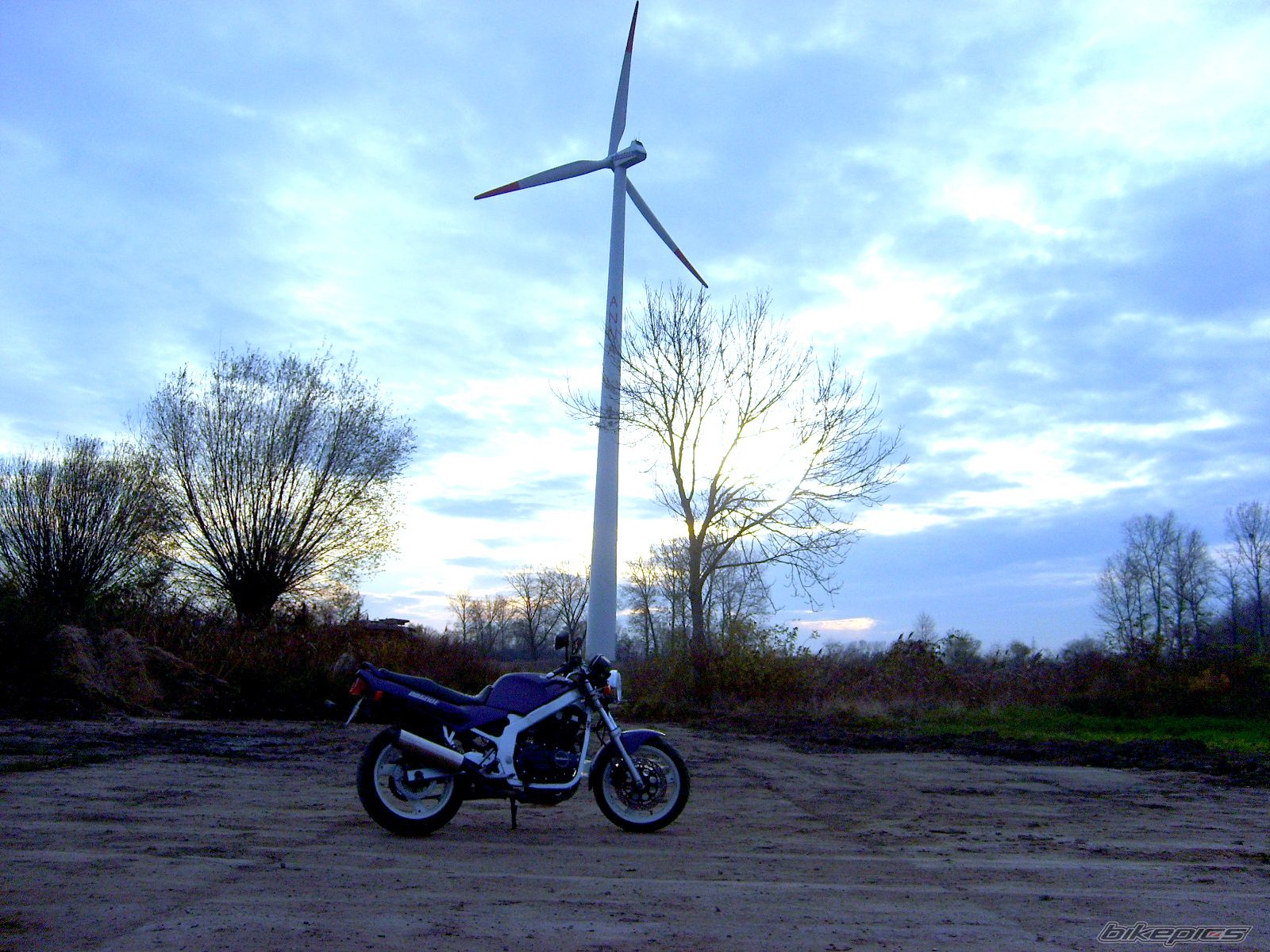 Photo 1484376