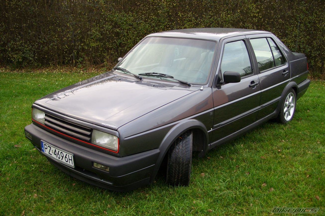 Photo 1484379