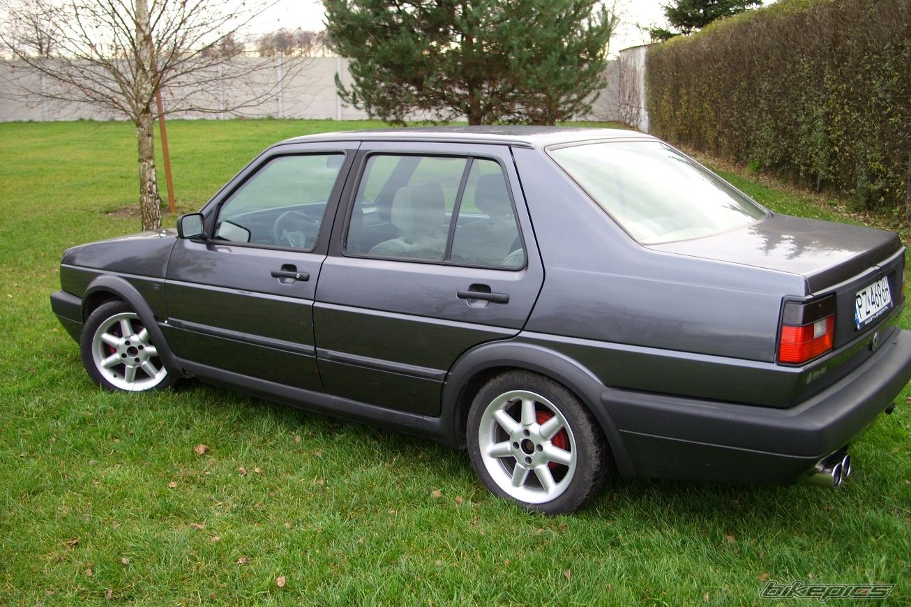 Photo 1484383