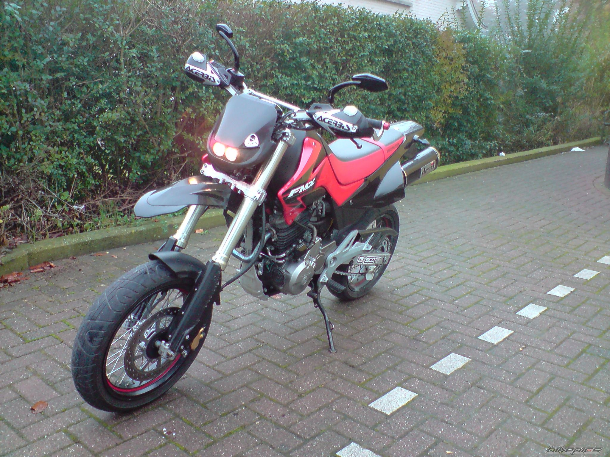 Photo 1484762