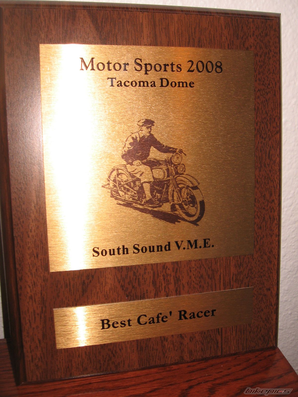 Photo 1485943