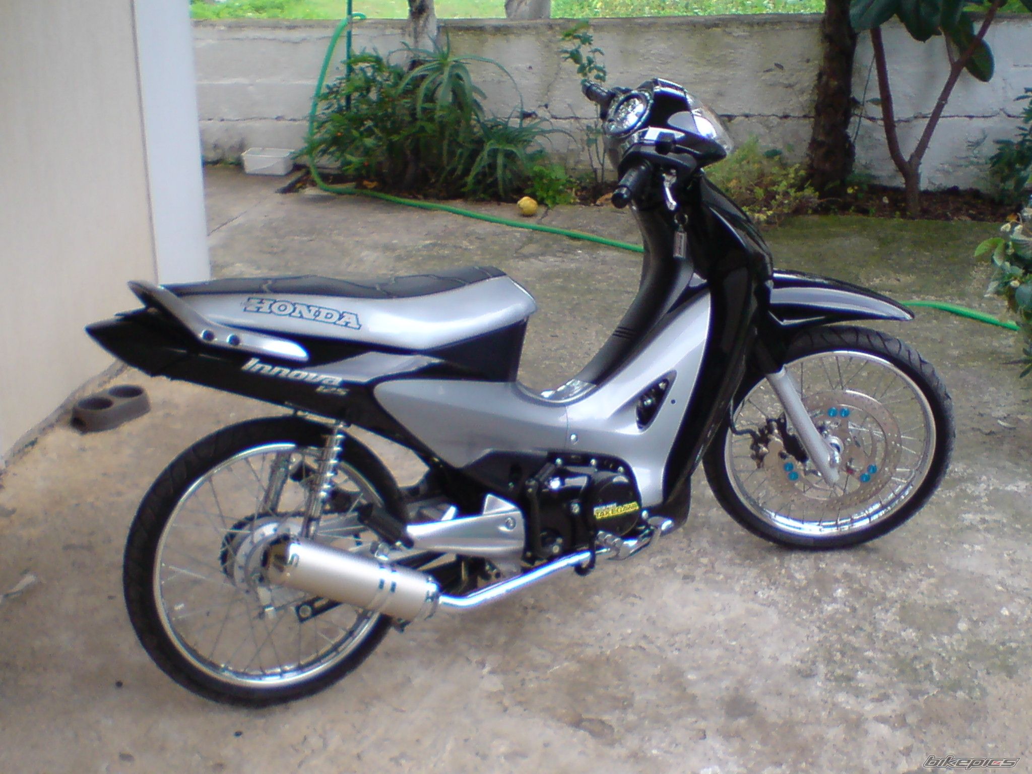 Photo 1485998