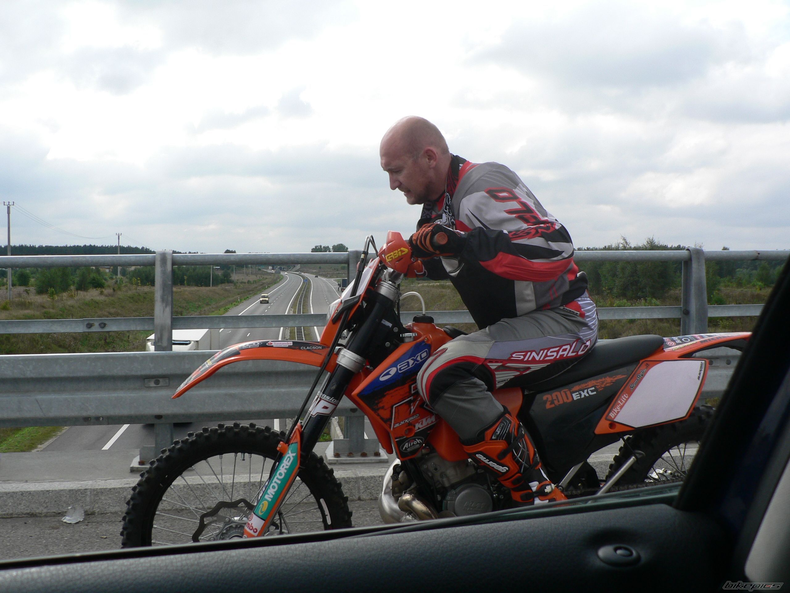 Bike Photo 1486692
