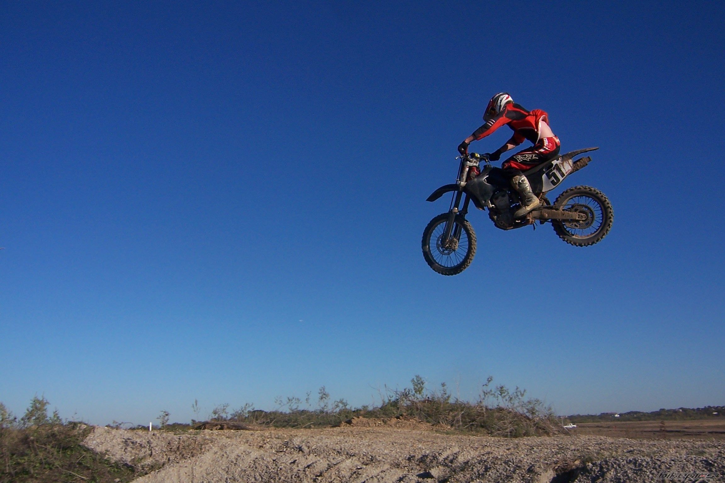 Photo 1486981
