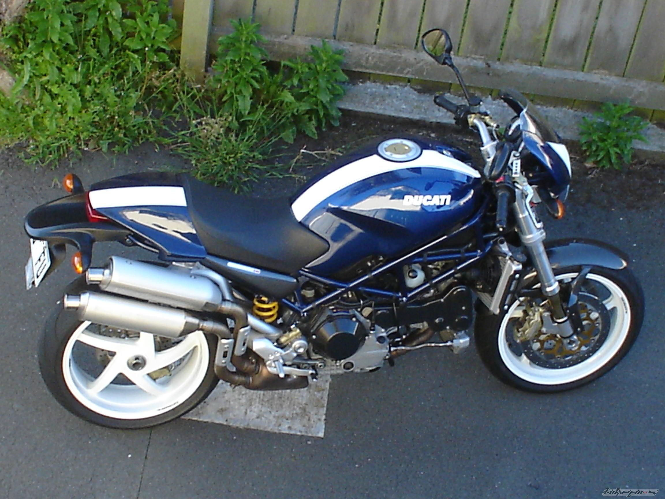 Photo 1487294