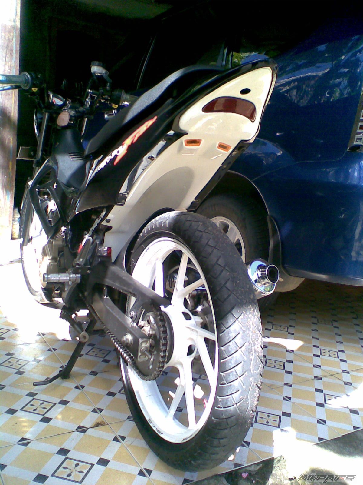 Photo 1487383