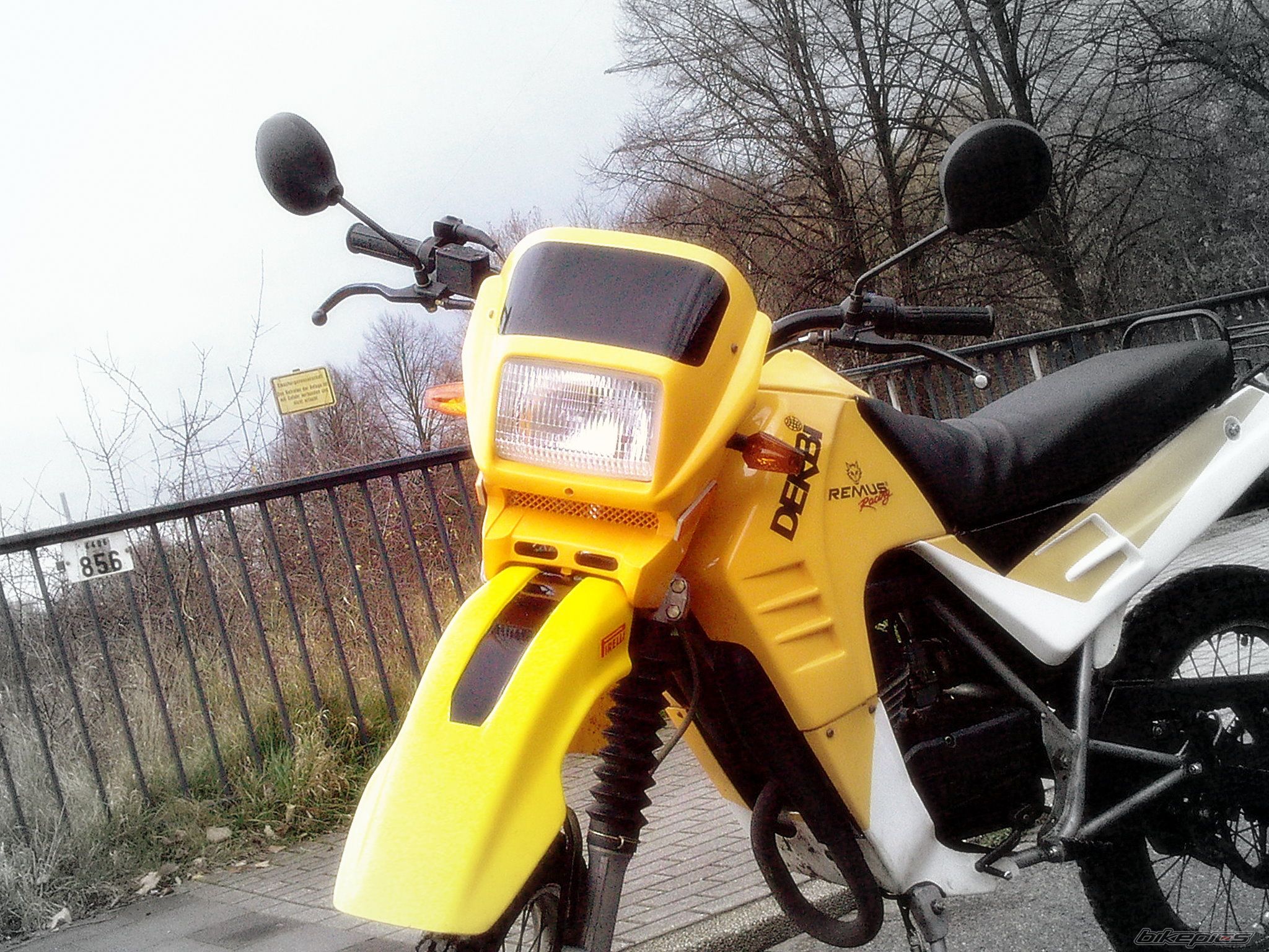 Photo 1487453