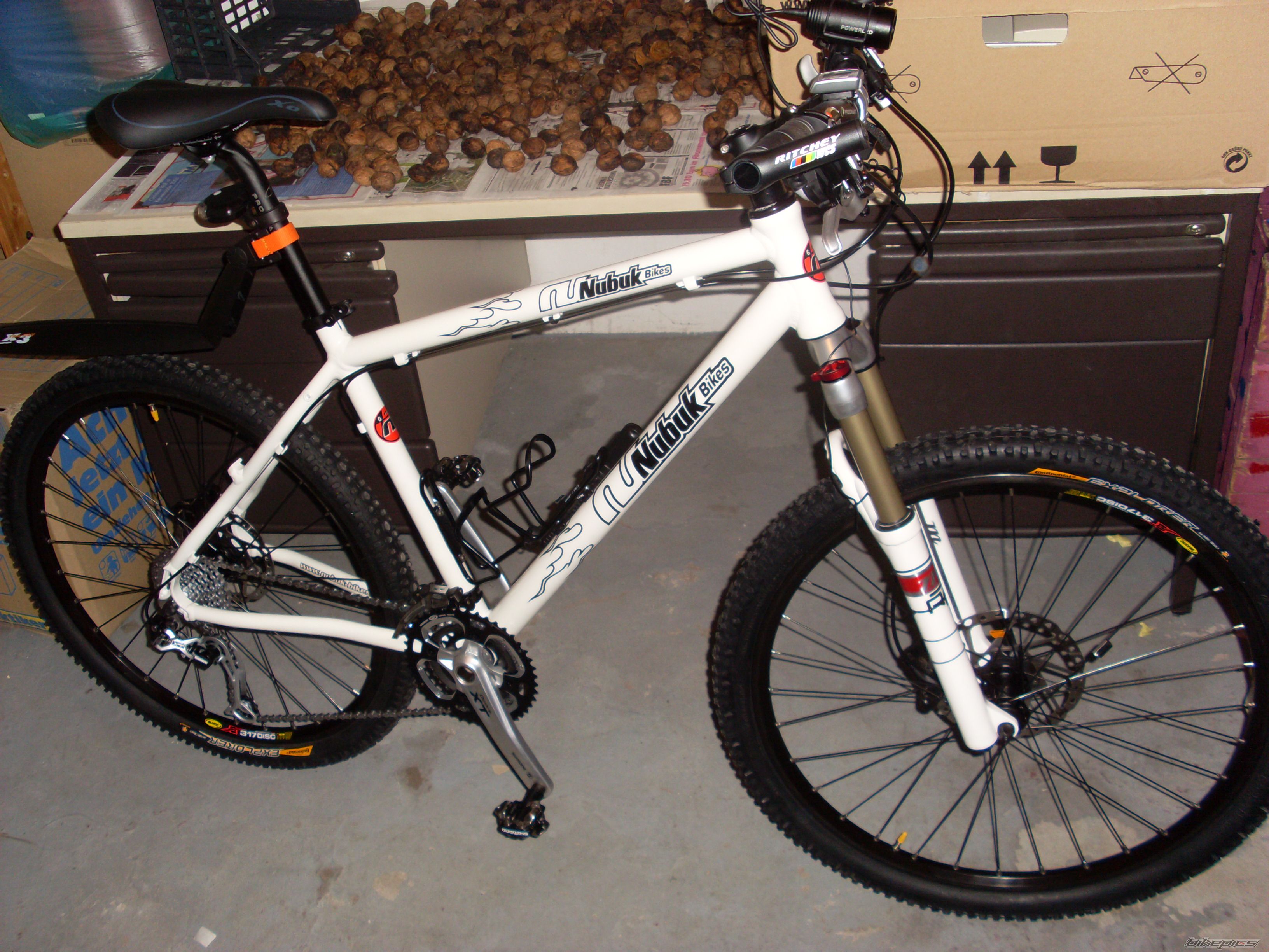 Photo 1487749