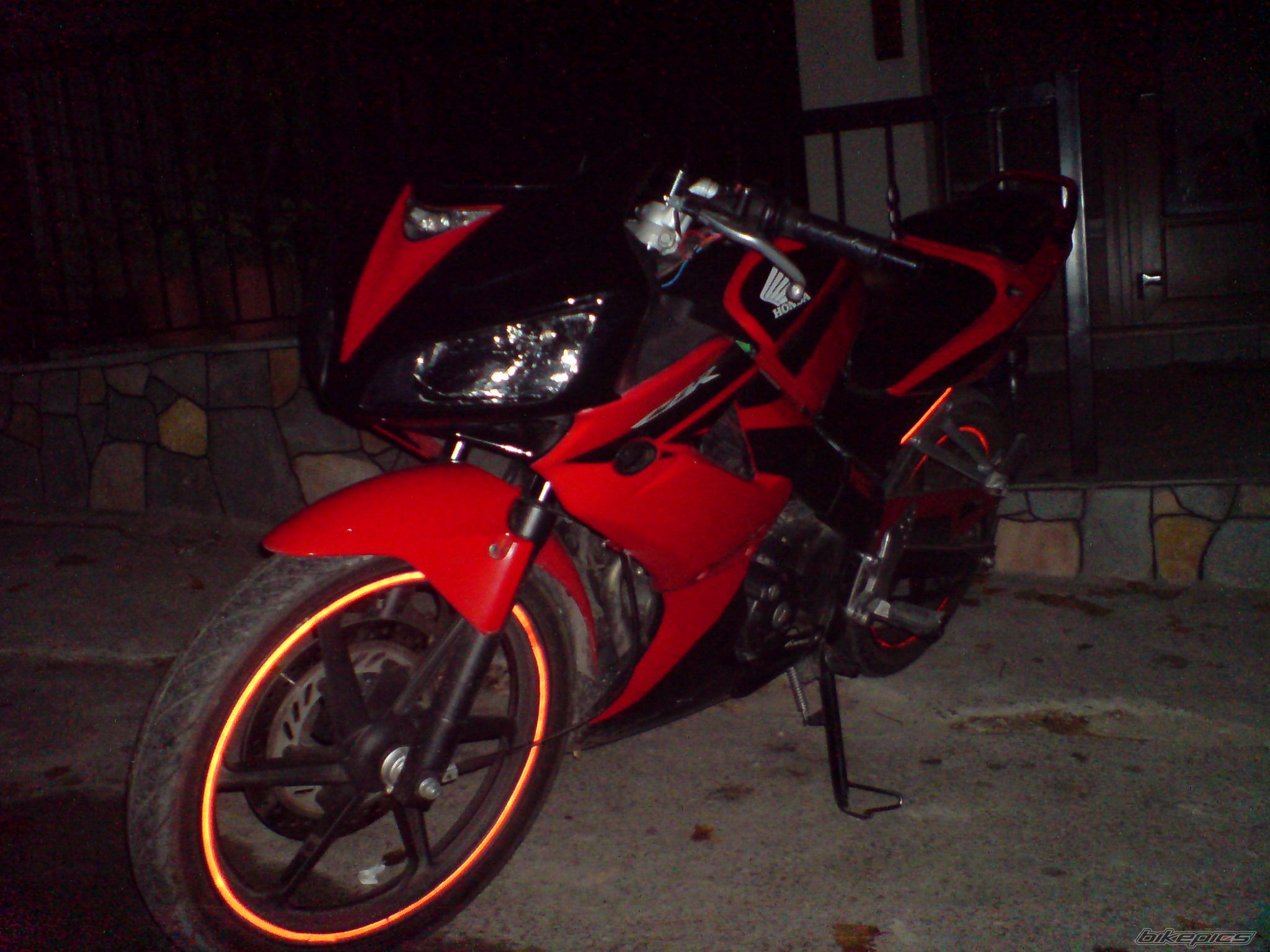 Photo 1487752