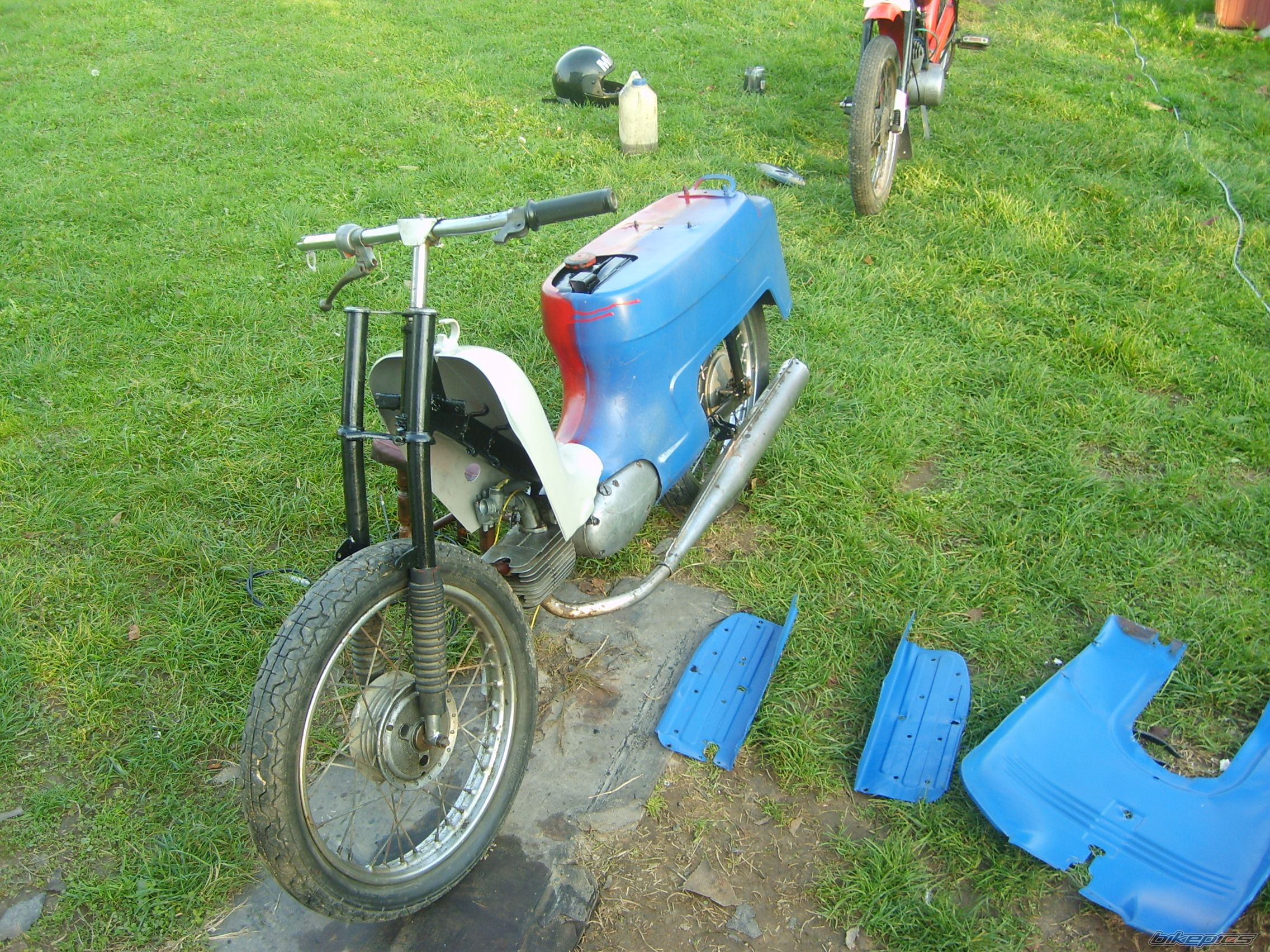 Photo 1487808