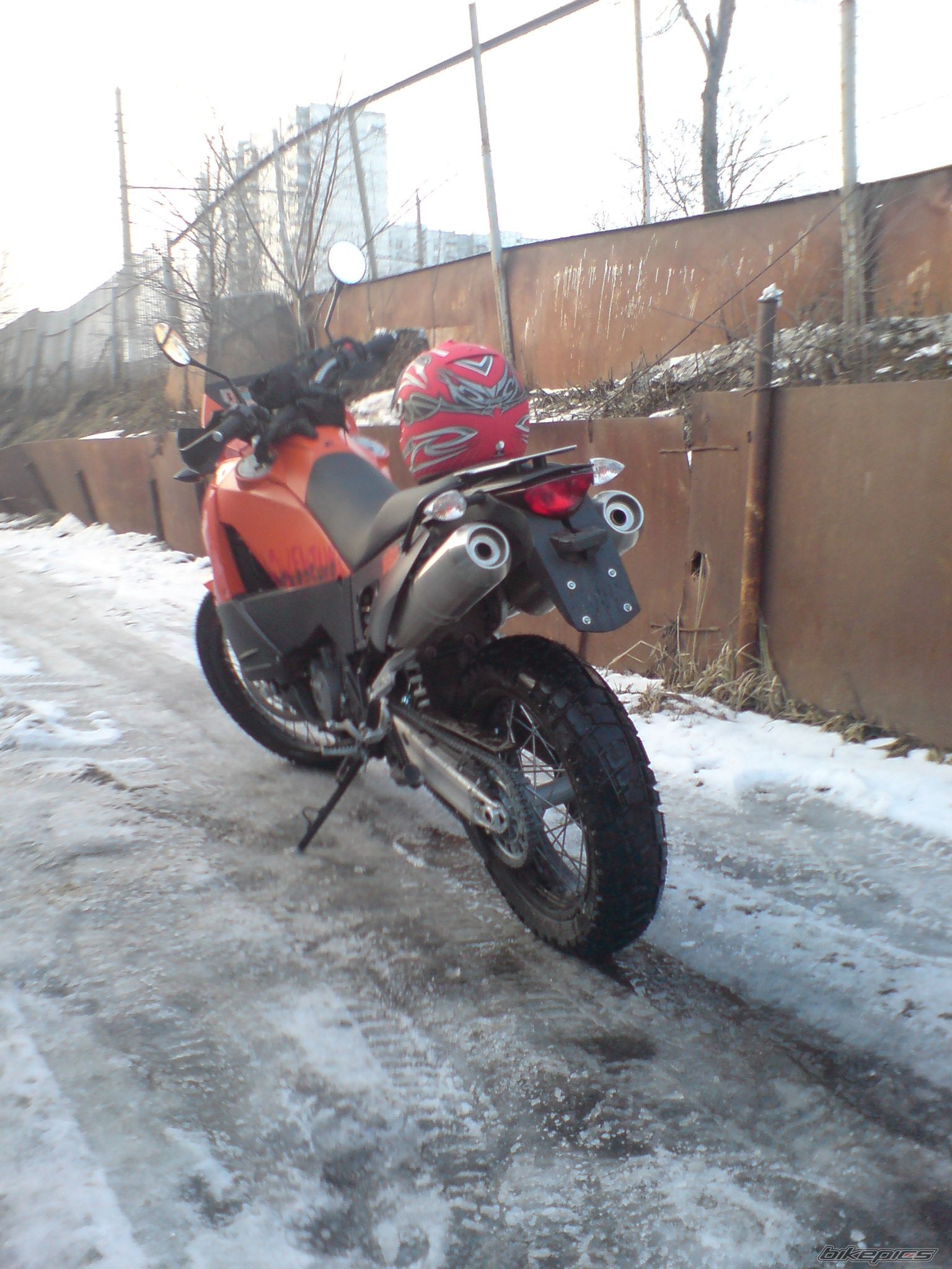 Photo 1487817