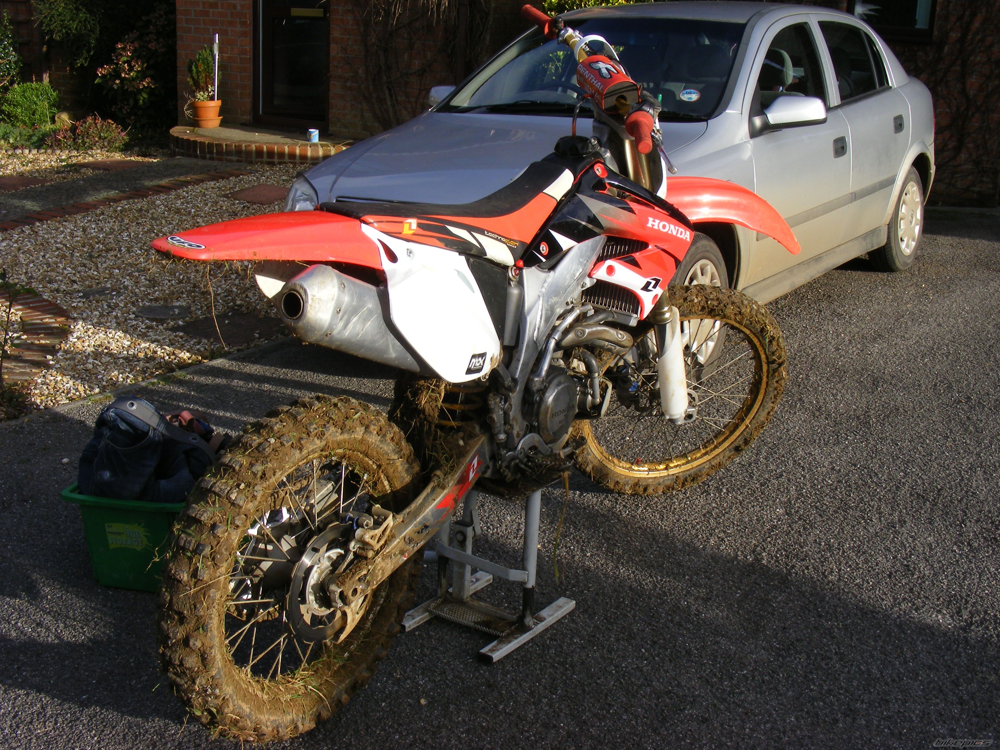 Photo 1487883