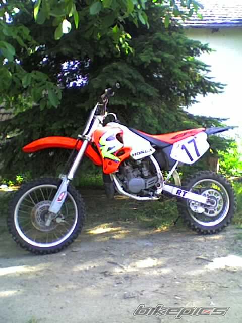 Photo 1489304