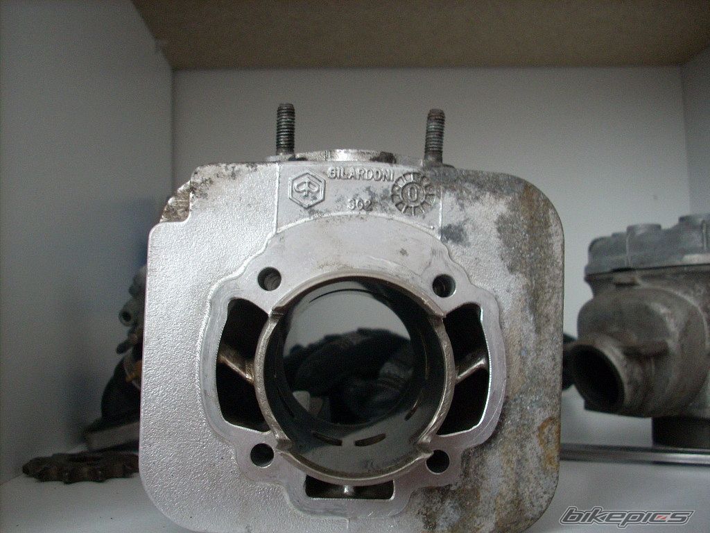 Photo 1489323