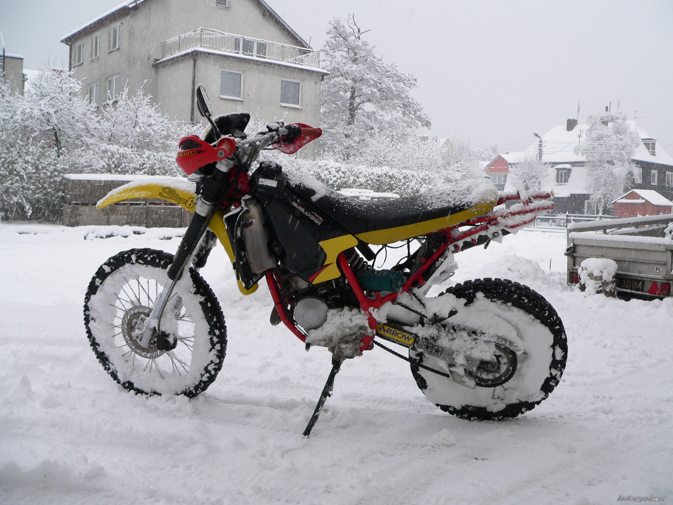 Photo 1489354