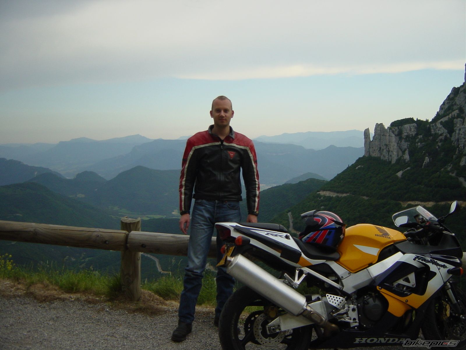 Photo 1489546
