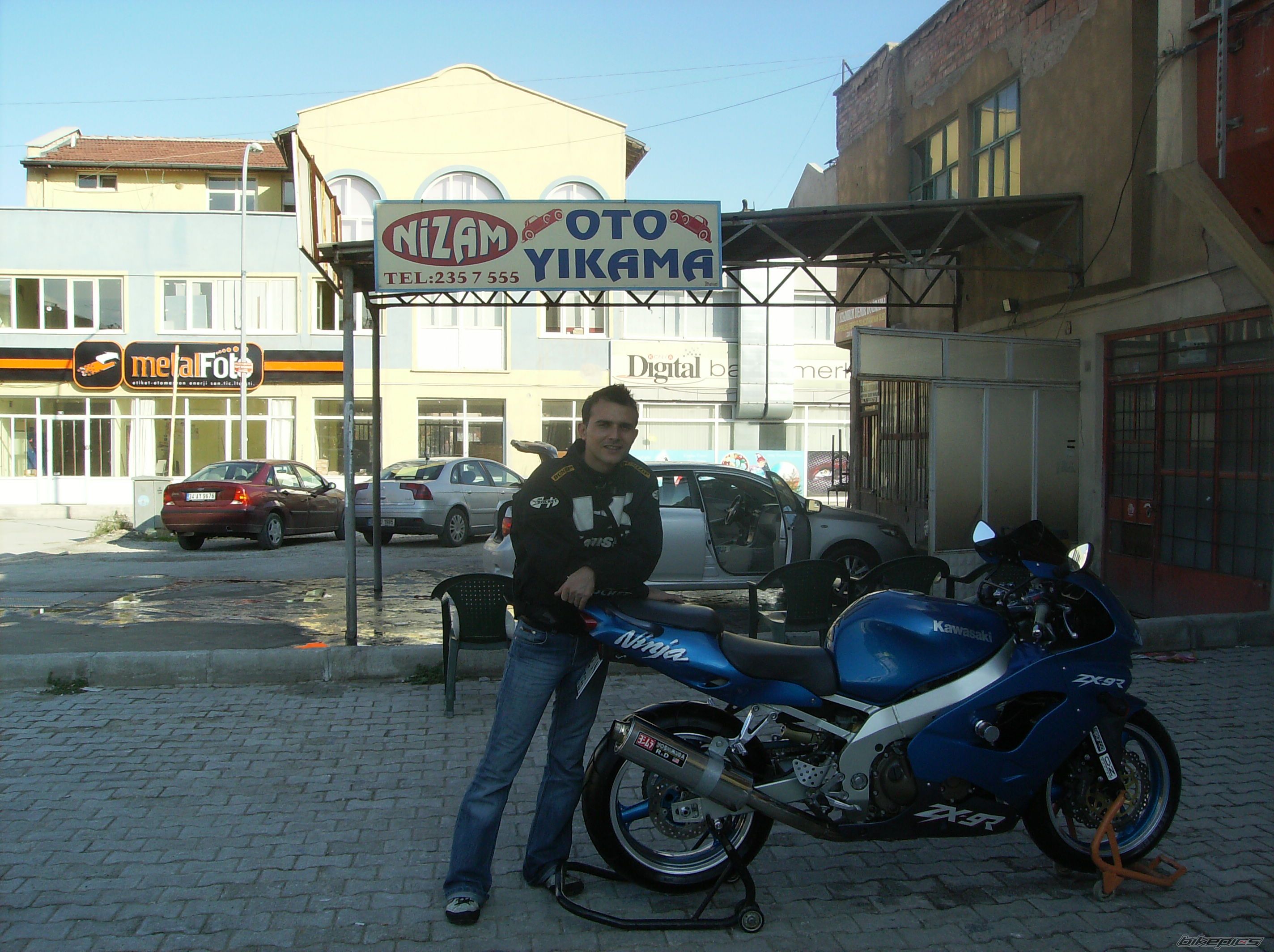 Photo 1489944