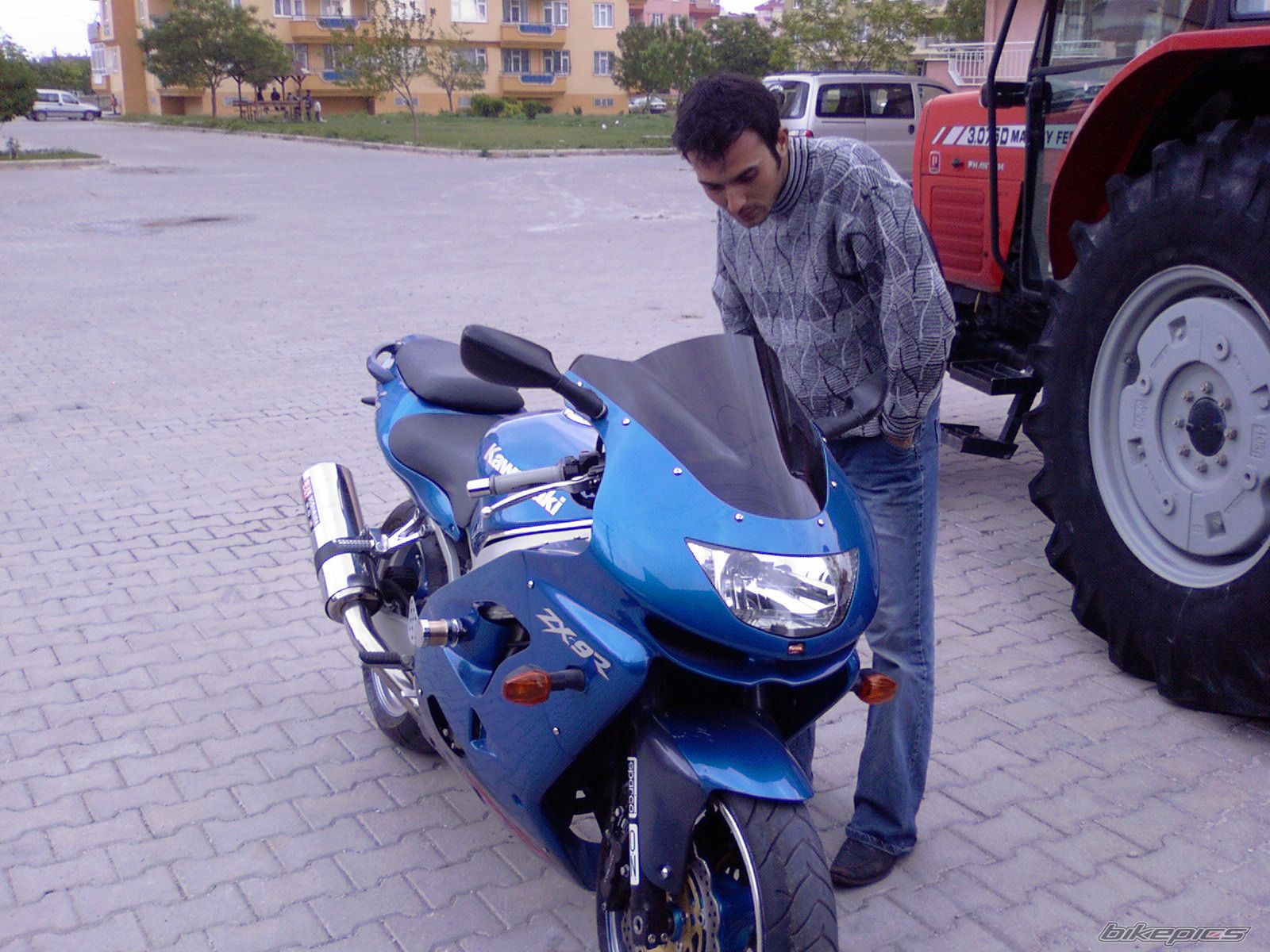 Photo 1489951