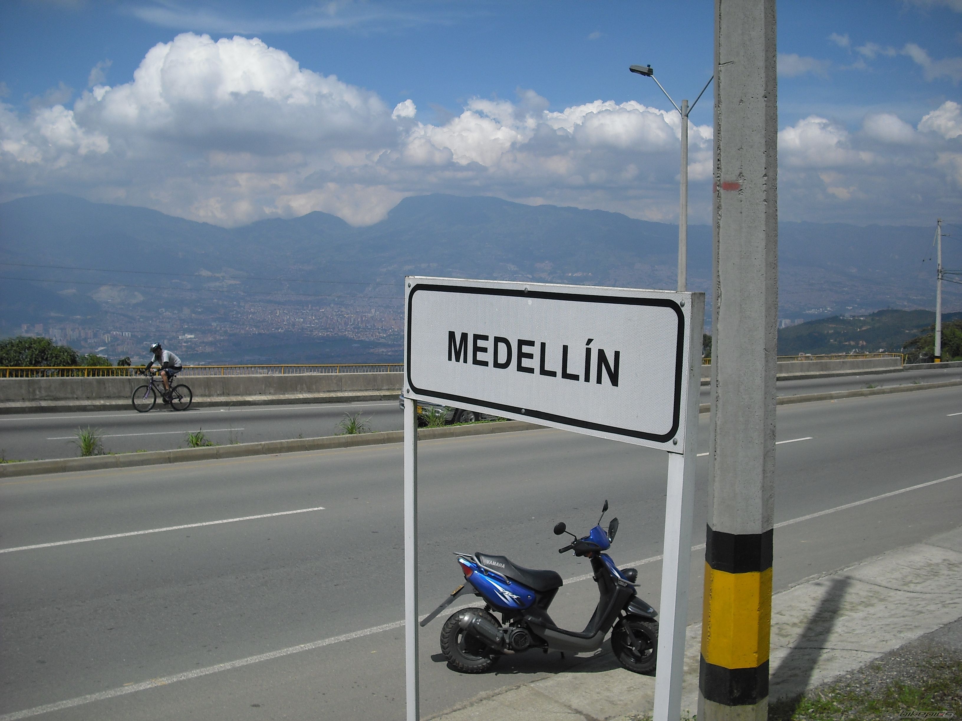 Photo 1490962