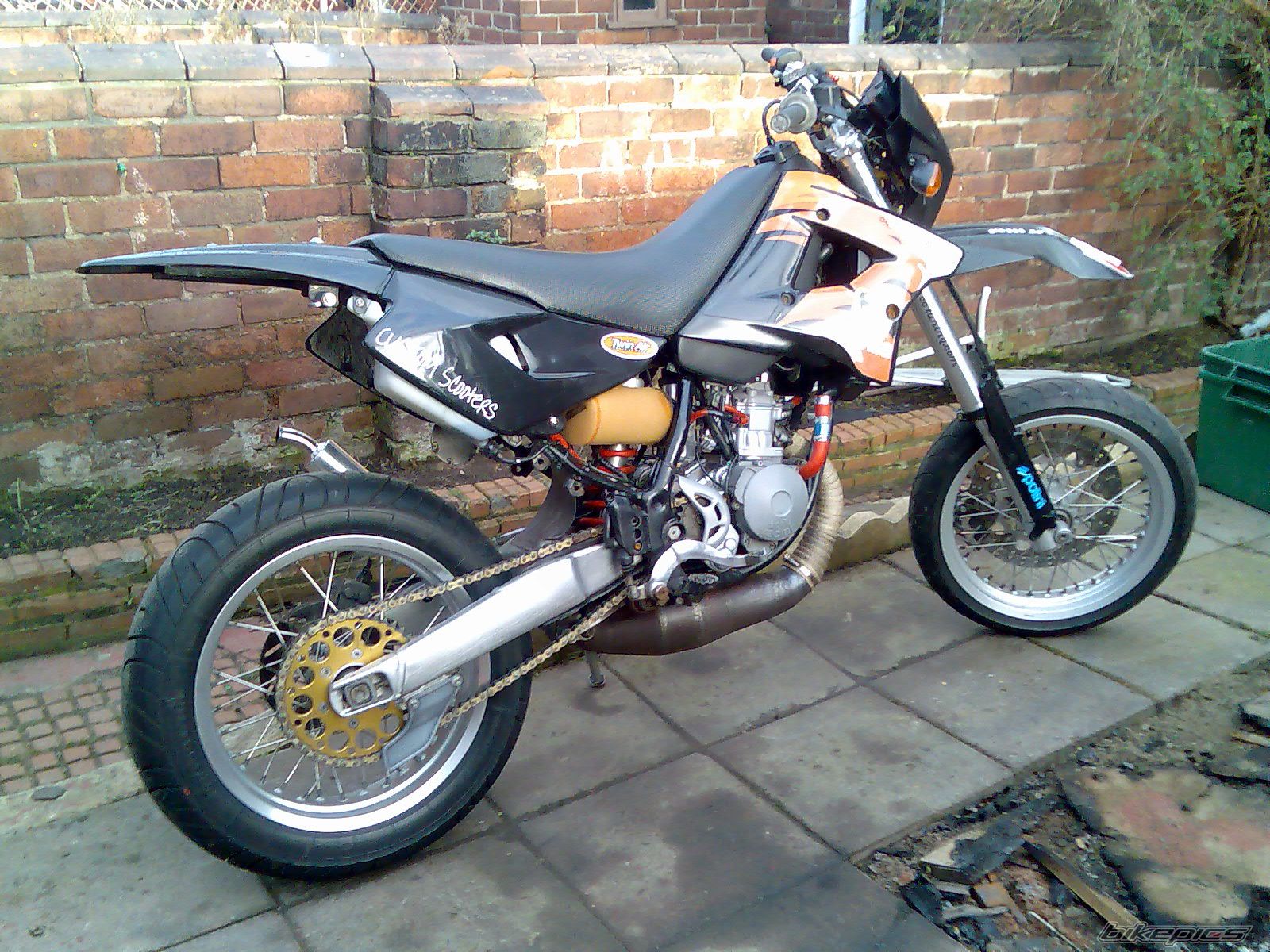 Photo 1491882