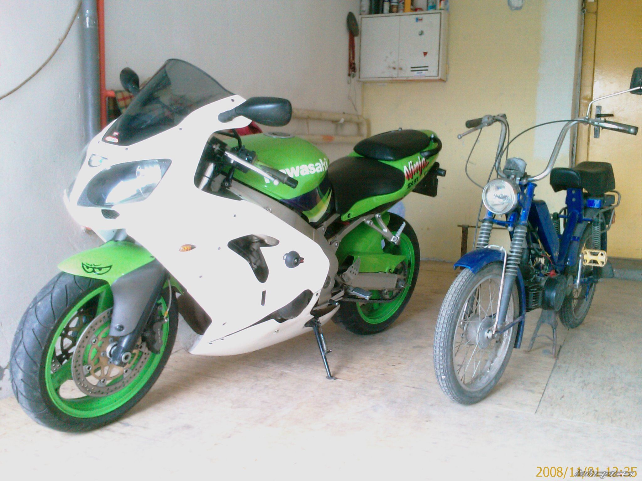 Photo 1493038