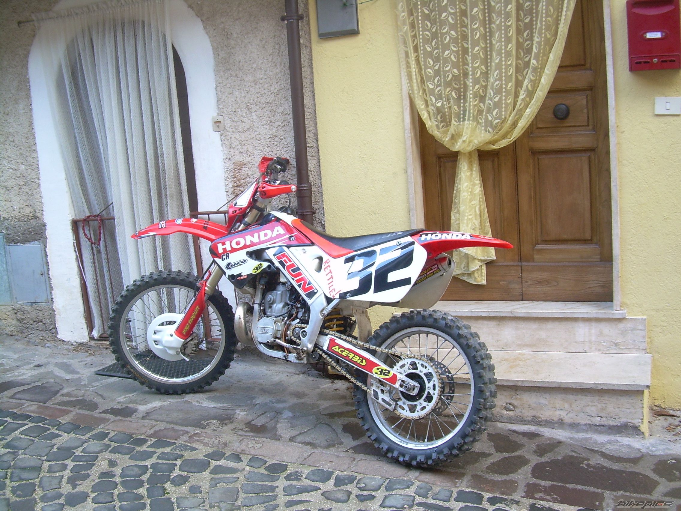 Photo 1493208