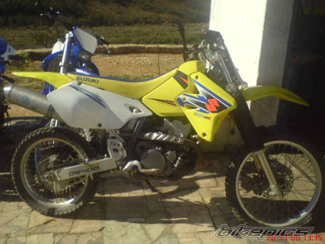 Photo 1493374