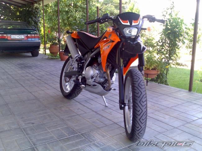 Photo 1493998