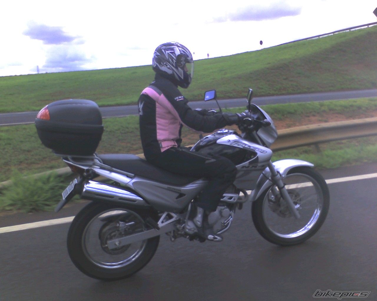 Photo 1494054