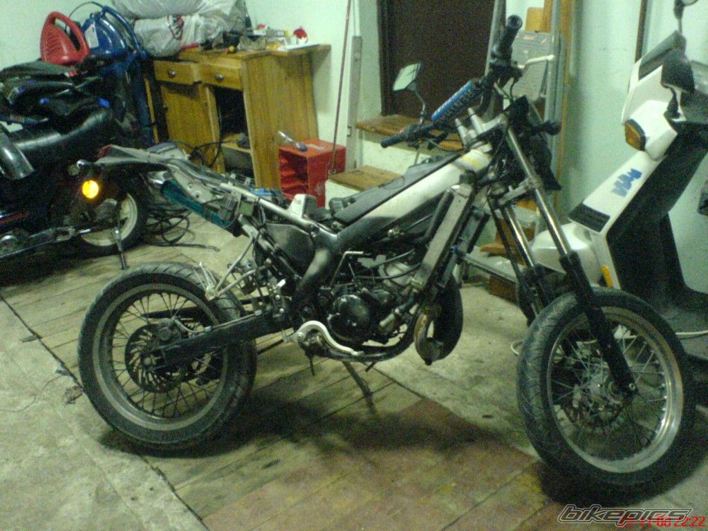 Photo 1494175