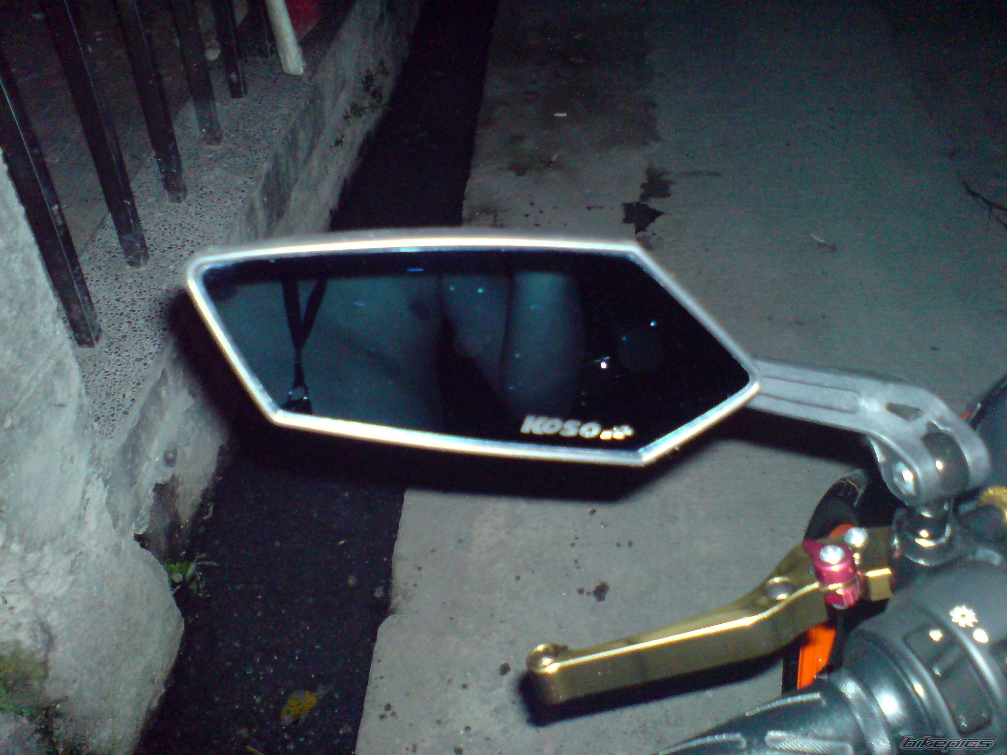 Photo 1494429