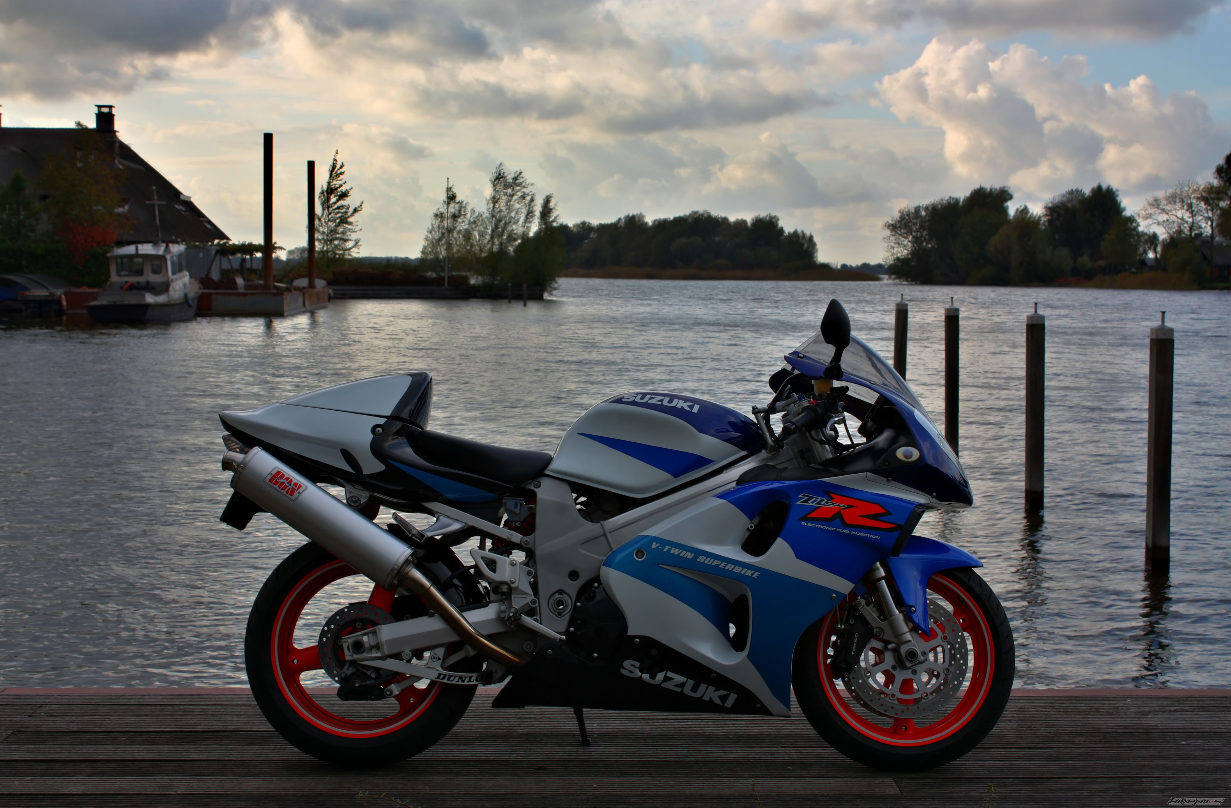 Photo 1494462