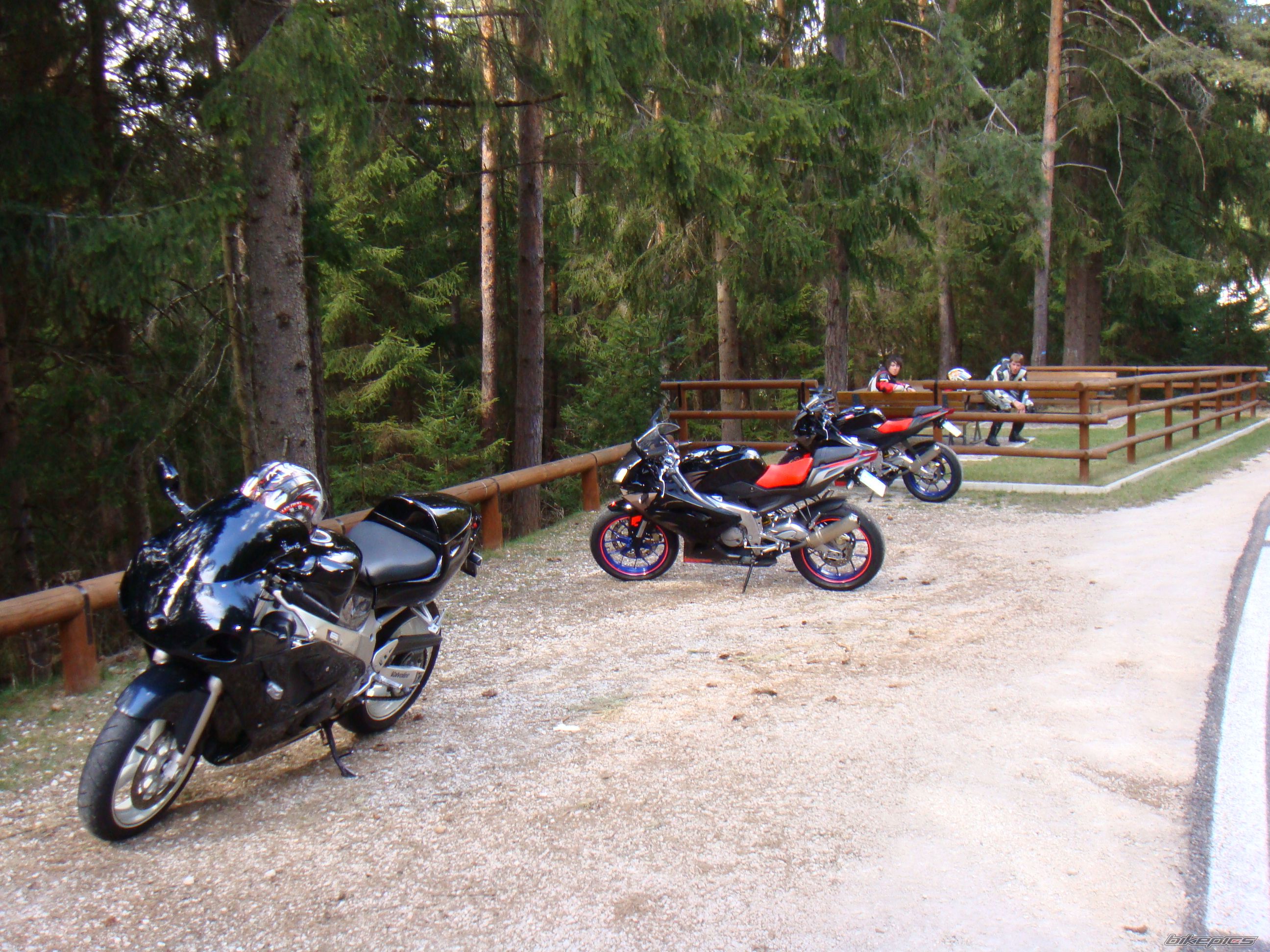 Photo 1494593