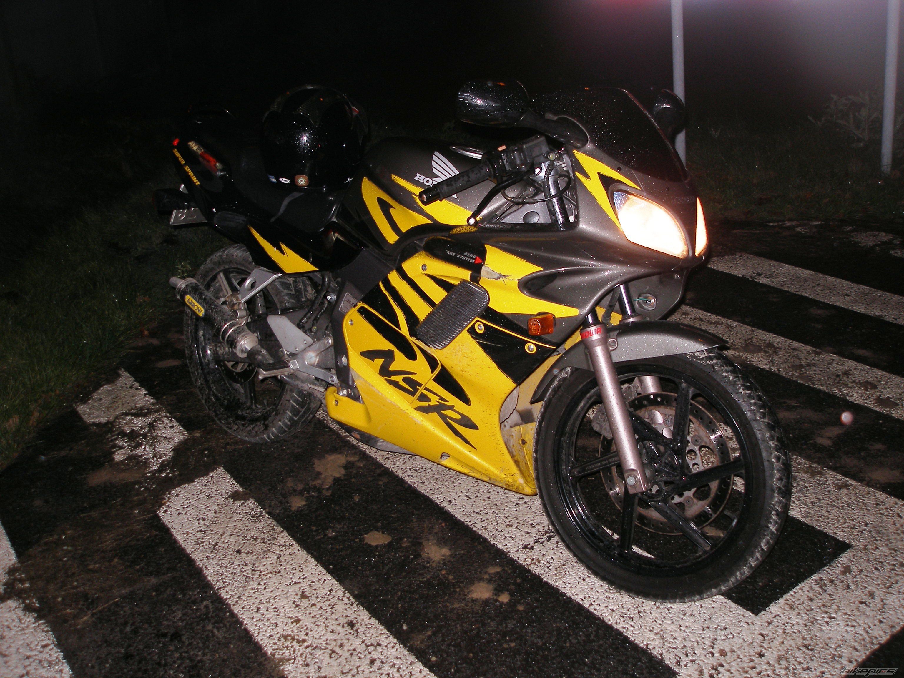 Photo 1495636