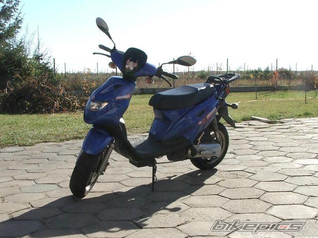 Photo 1495886