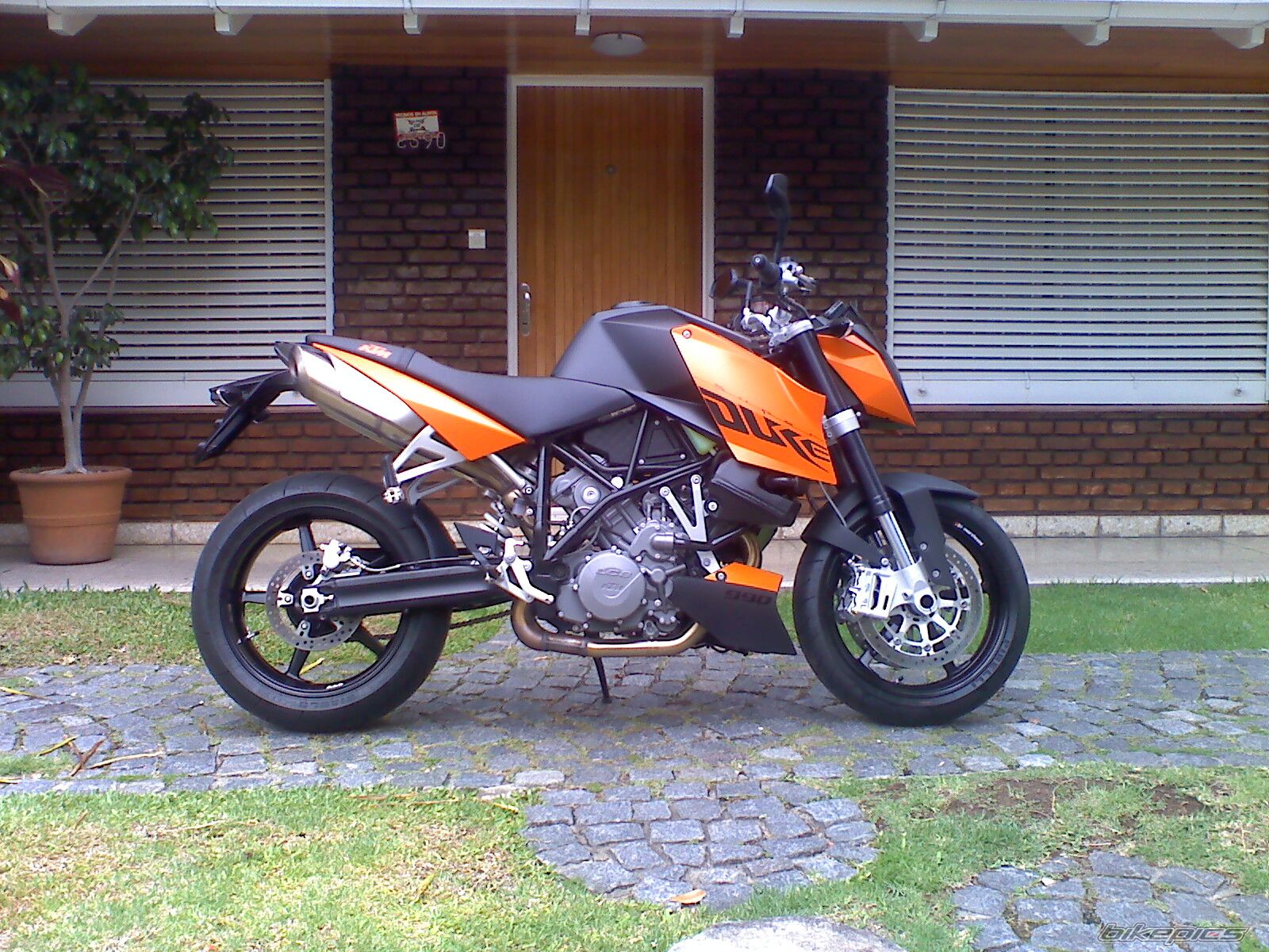 Bike Photo 1495943