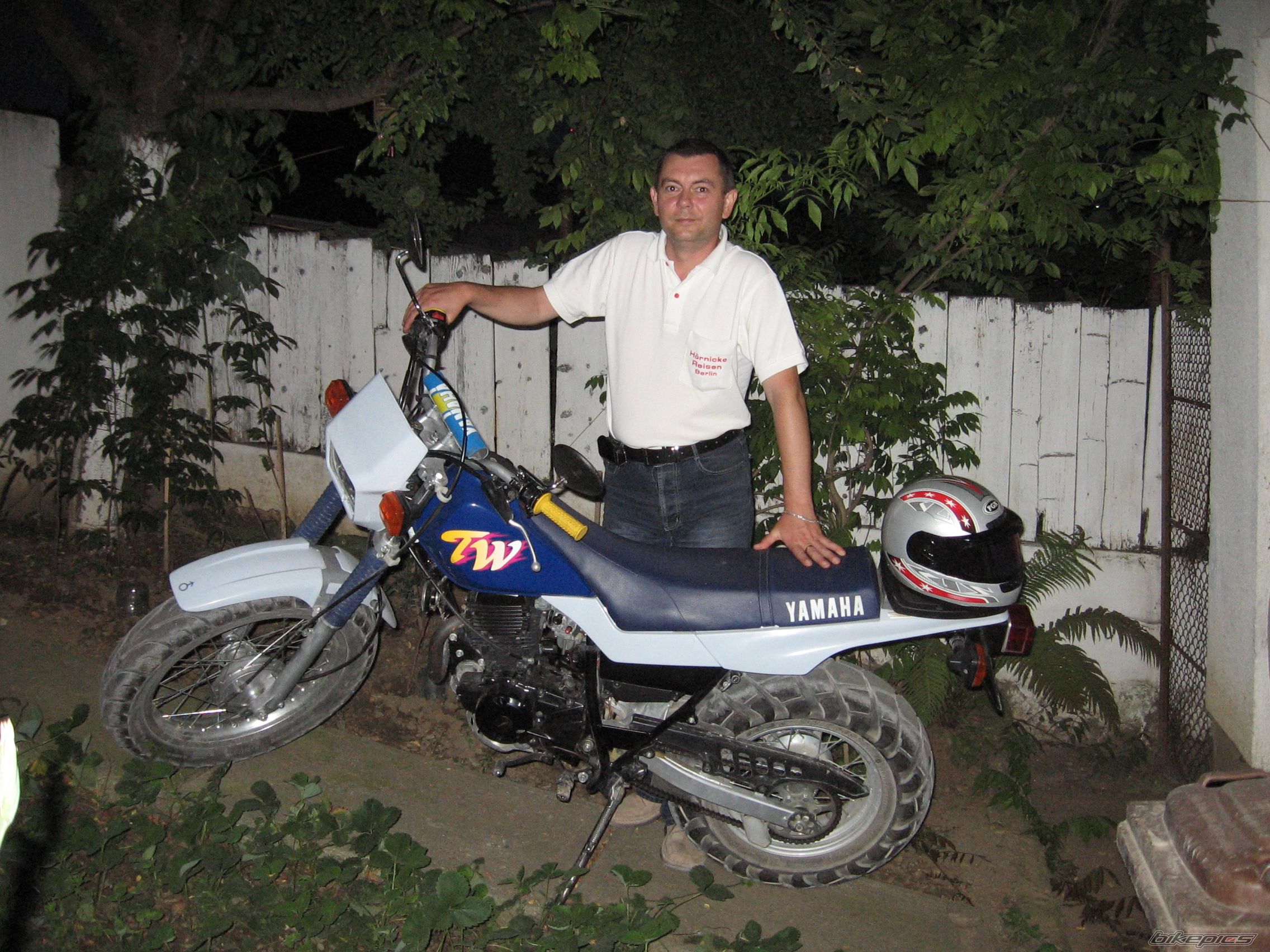 Photo 1496128