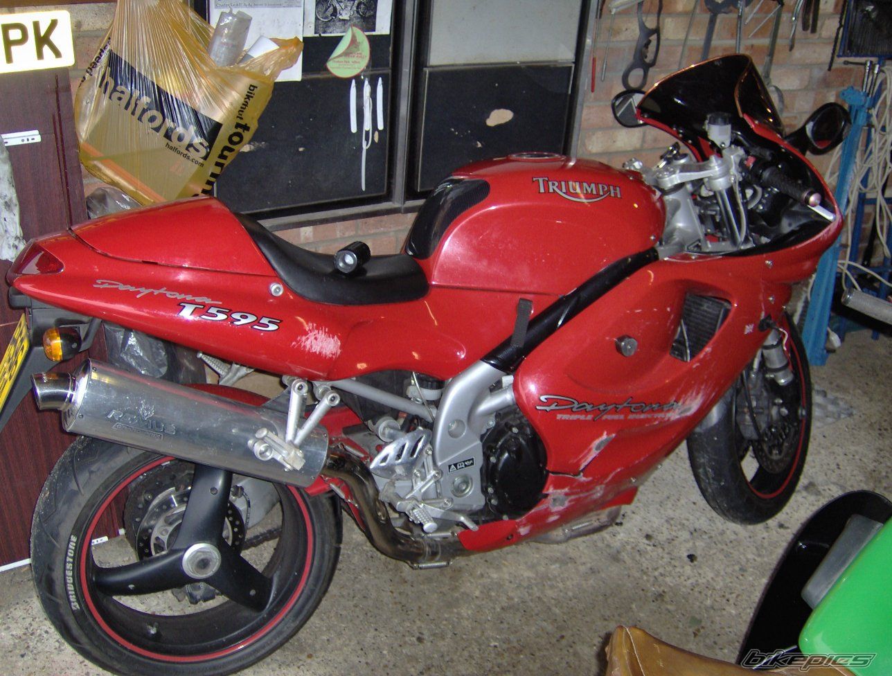 Photo 1496195