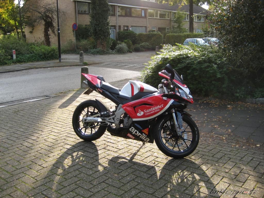 Photo 1496246