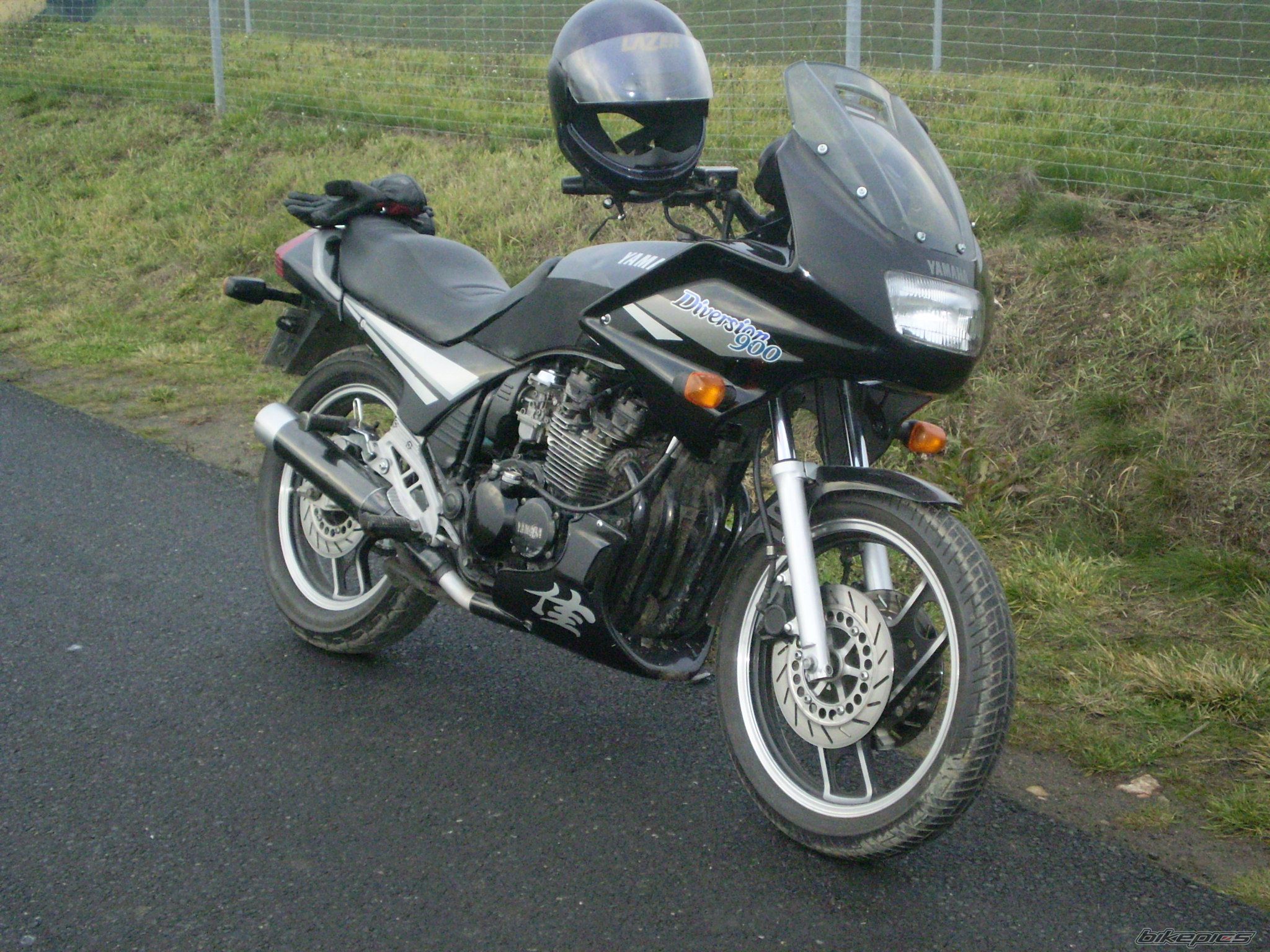 Photo 1496294
