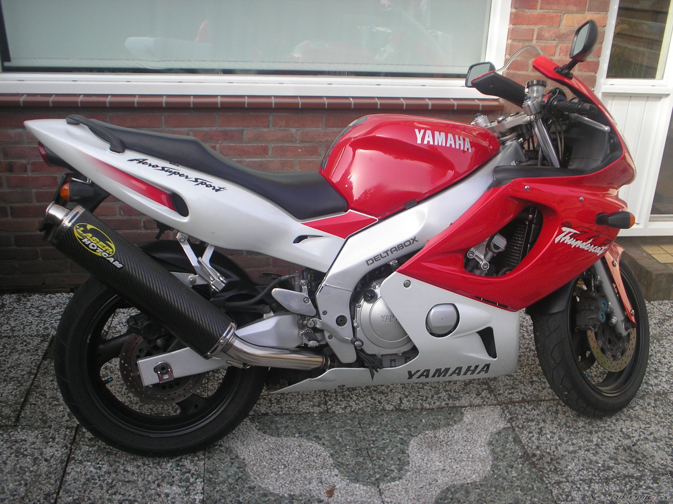 Photo 1496330