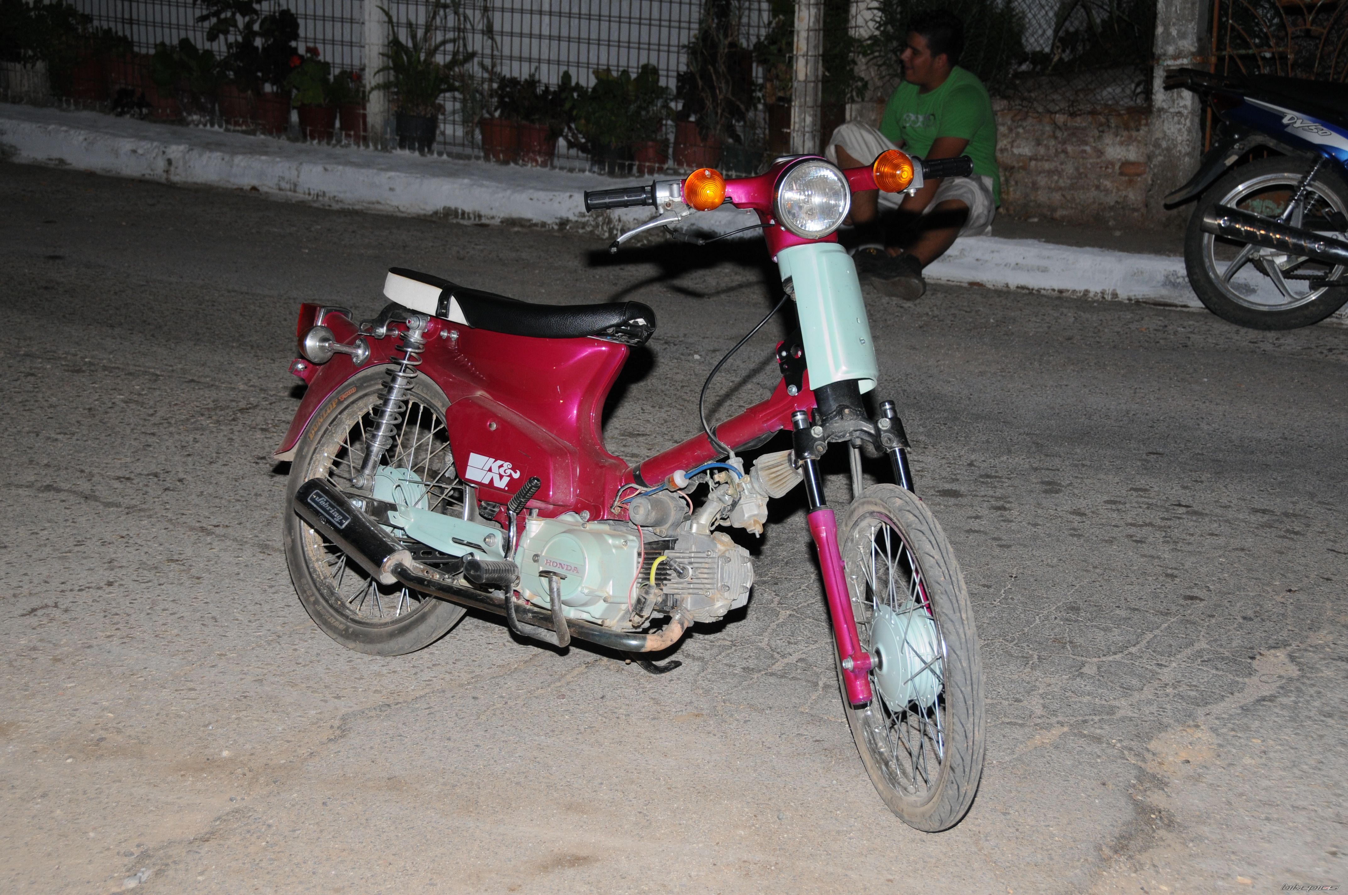 Photo 1496338