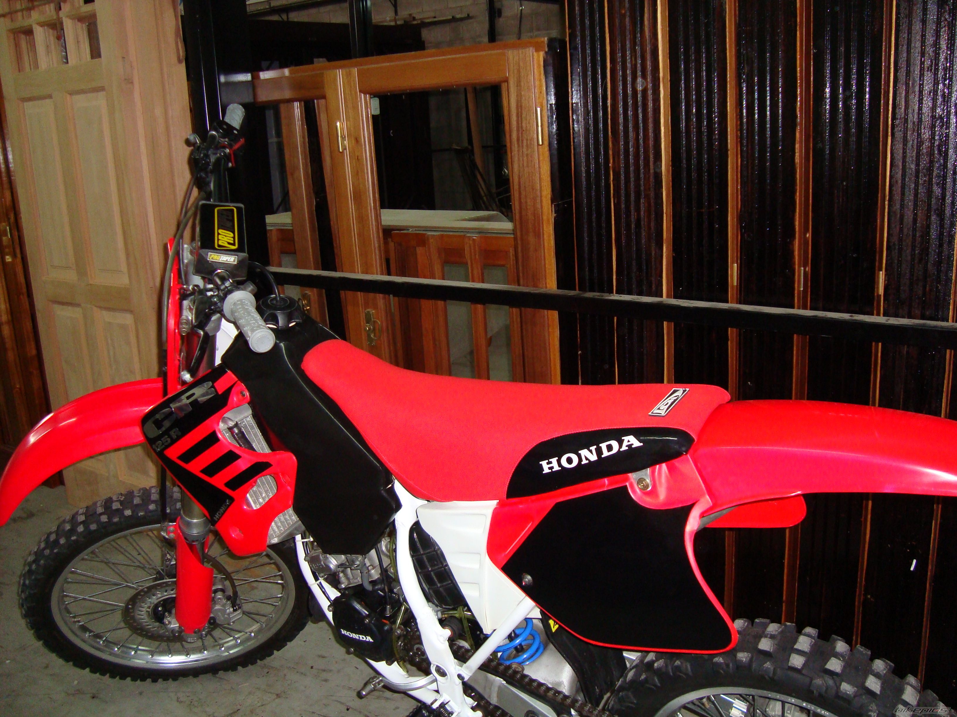 Photo 1496356