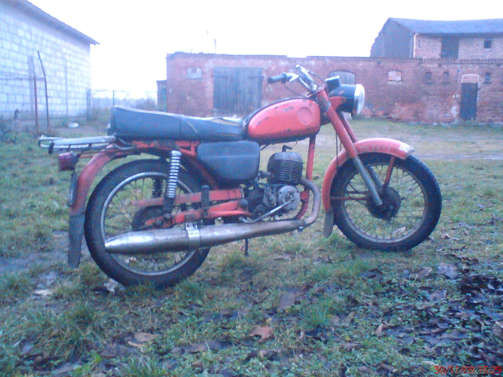 Photo 1496558