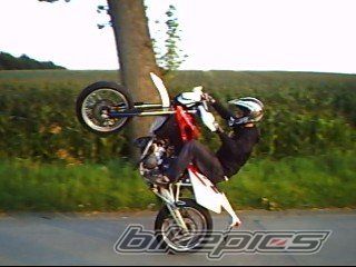 Photo 1496579