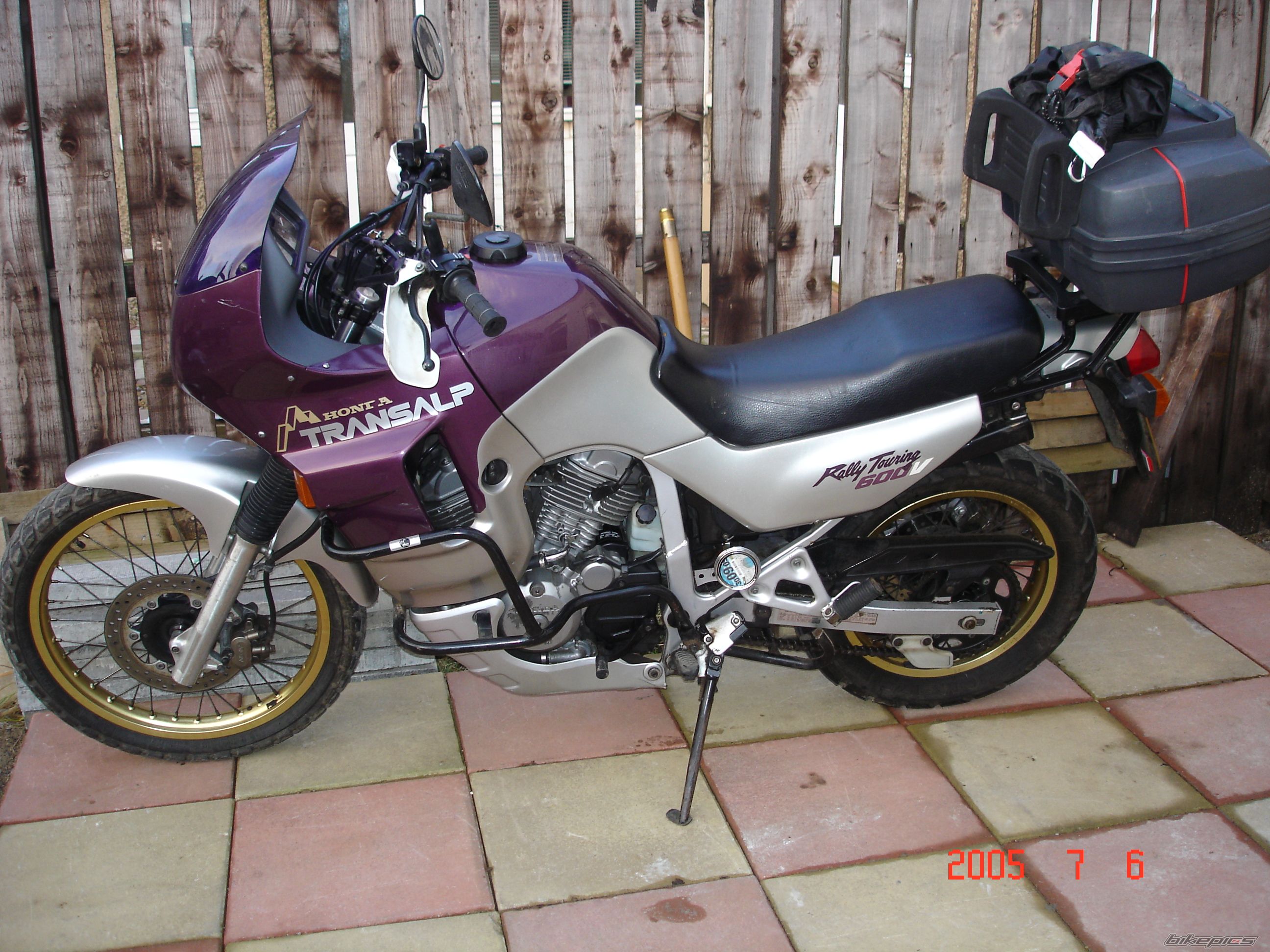 Photo 1496709